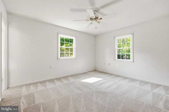 11858 MOHICAN RD, Woodbridge, VA 22192