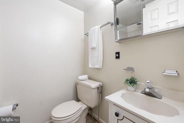 11858 MOHICAN RD, Woodbridge, VA 22192