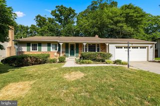 11858 MOHICAN RD, Woodbridge, VA 22192