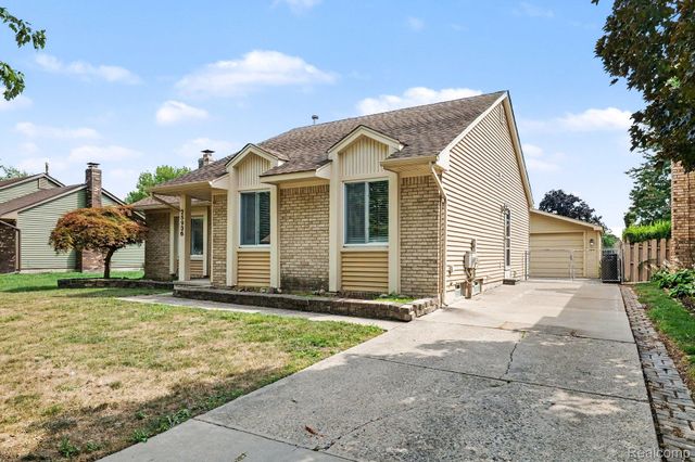 25936 Rose Street, Chesterfield Township, MI 48051