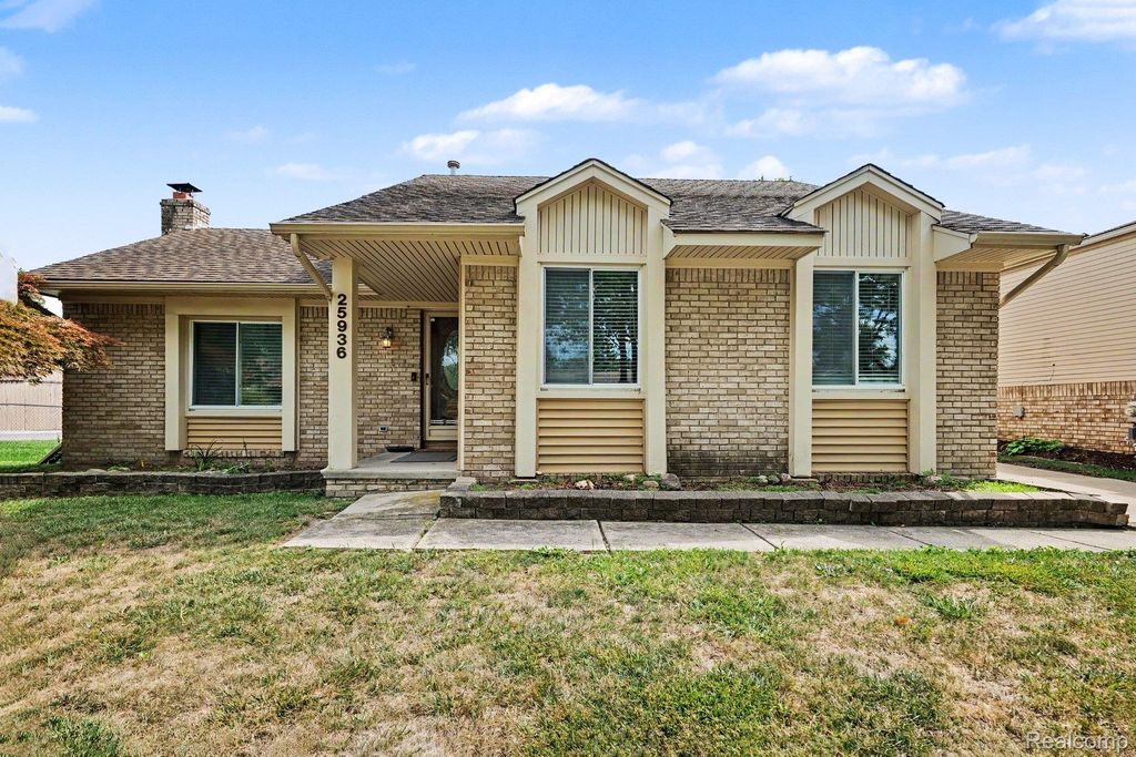 25936 Rose Street, Chesterfield Township, MI 48051