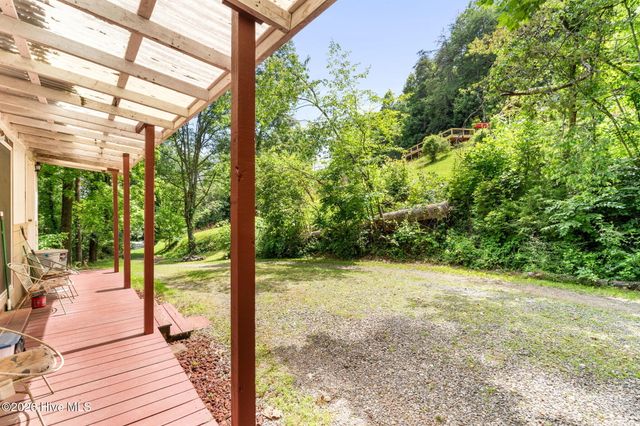 501 Hyatt Creek Road, Marble, NC 28905