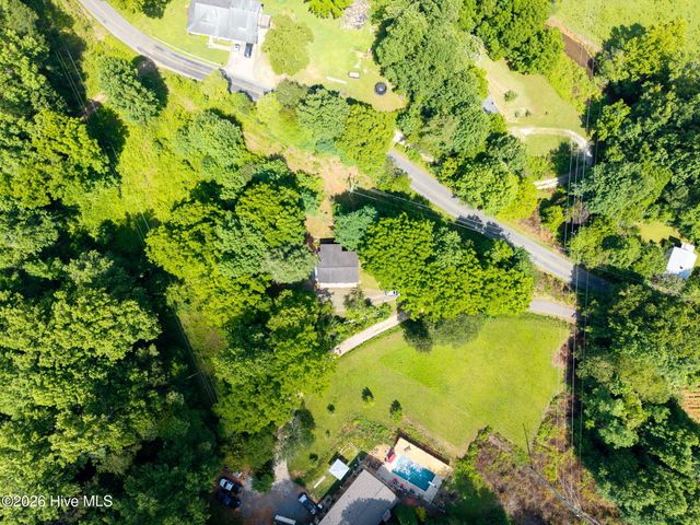 501 Hyatt Creek Road, Marble, NC 28905