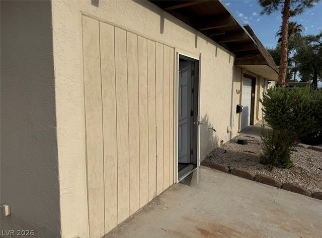 2641 Heritage Circle, Las Vegas, NV 89121