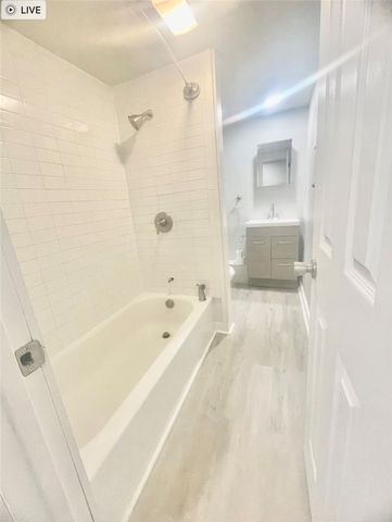 2703 Oakley Way 2701, South Side, PA 15203