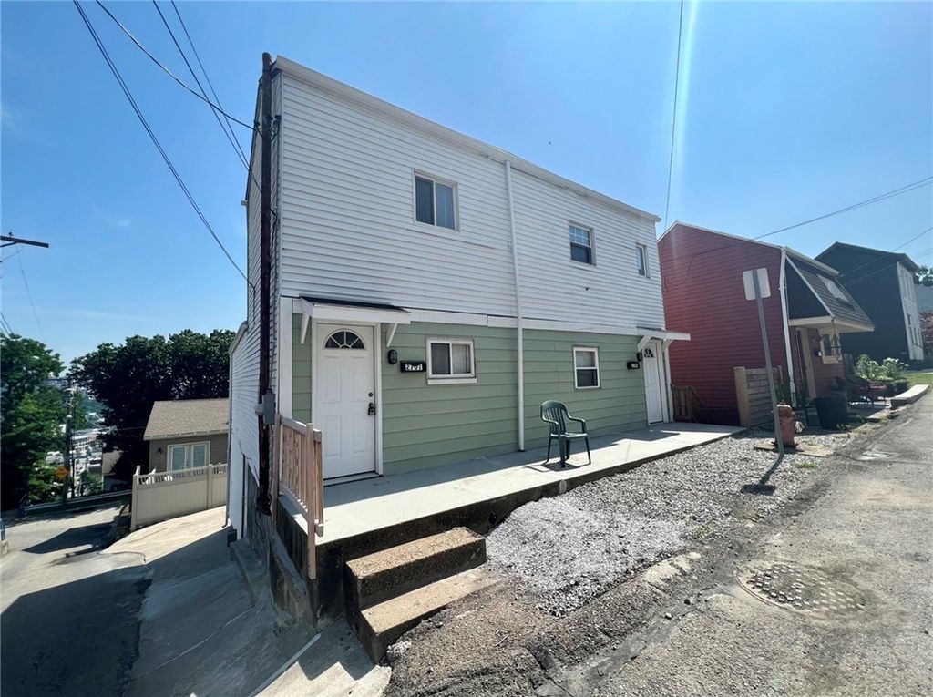 2703 Oakley Way 2701, South Side, PA 15203