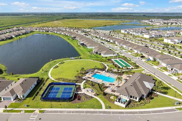 2726 SUMMER RETREAT LANE, Kissimmee, FL 34744