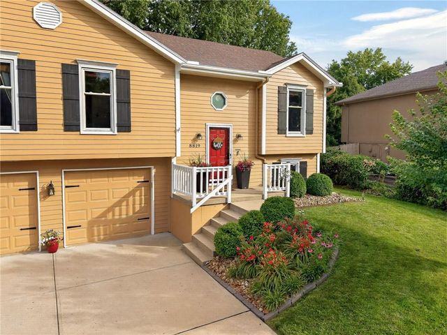 8819 NE 74th Terrace, Kansas City, MO 64158