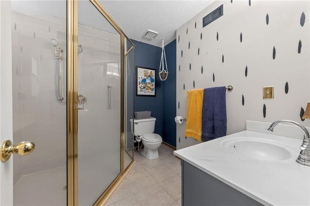 8819 NE 74th Terrace, Kansas City, MO 64158