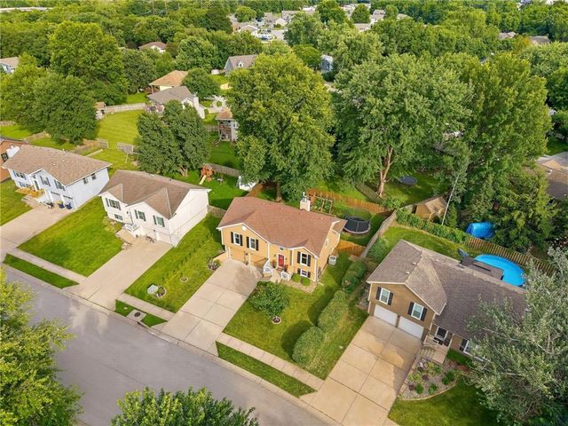 8819 NE 74th Terrace, Kansas City, MO 64158