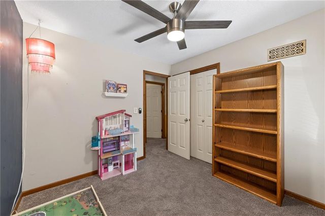8819 NE 74th Terrace, Kansas City, MO 64158