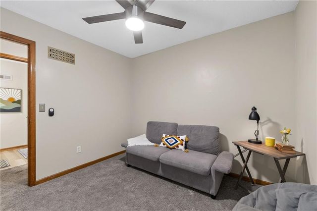 8819 NE 74th Terrace, Kansas City, MO 64158