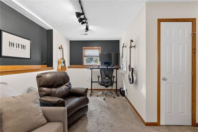 8819 NE 74th Terrace, Kansas City, MO 64158