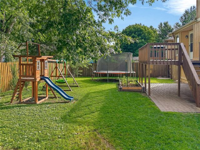 8819 NE 74th Terrace, Kansas City, MO 64158