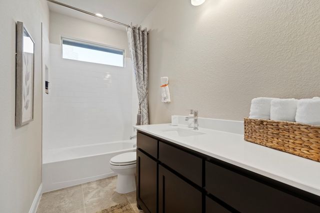 10400 SUNSET SHORE Drive, Grand Prairie, TX 76065