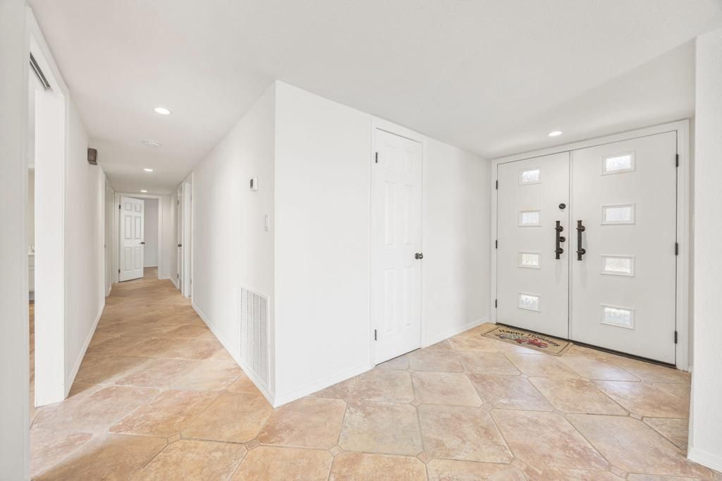 Image 17 of property listing at 85 Calle Encinitas, Rancho Mirage, CA 92270