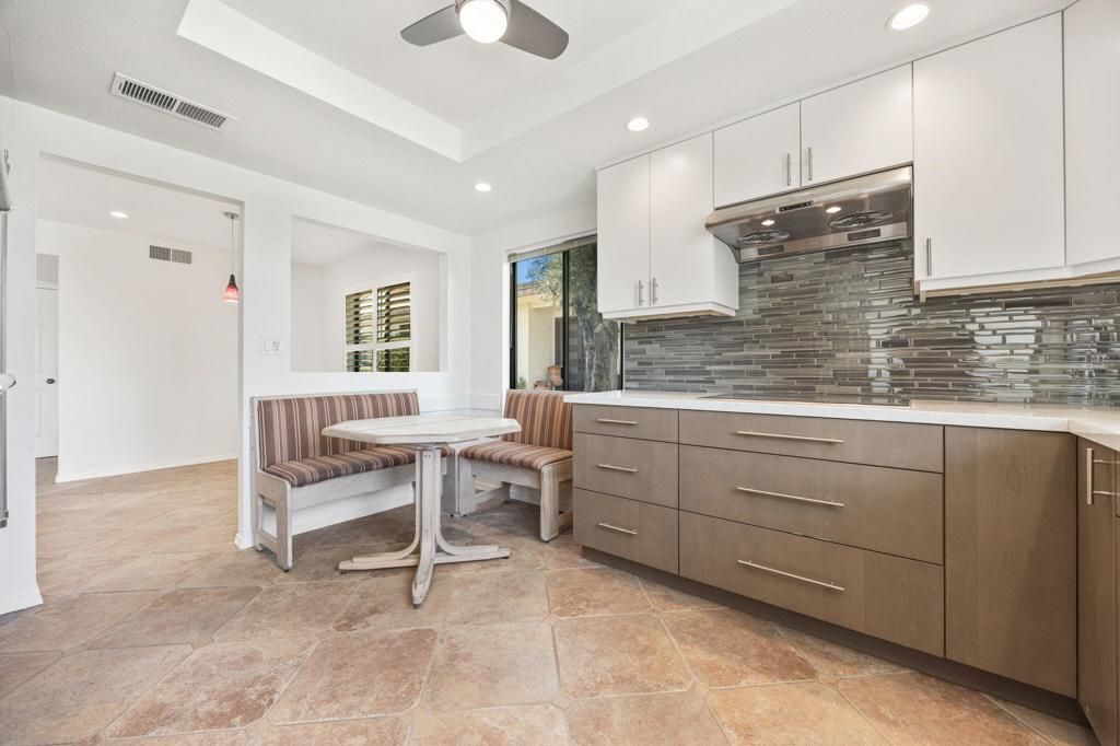 Image 4 of property listing at 85 Calle Encinitas, Rancho Mirage, CA 92270