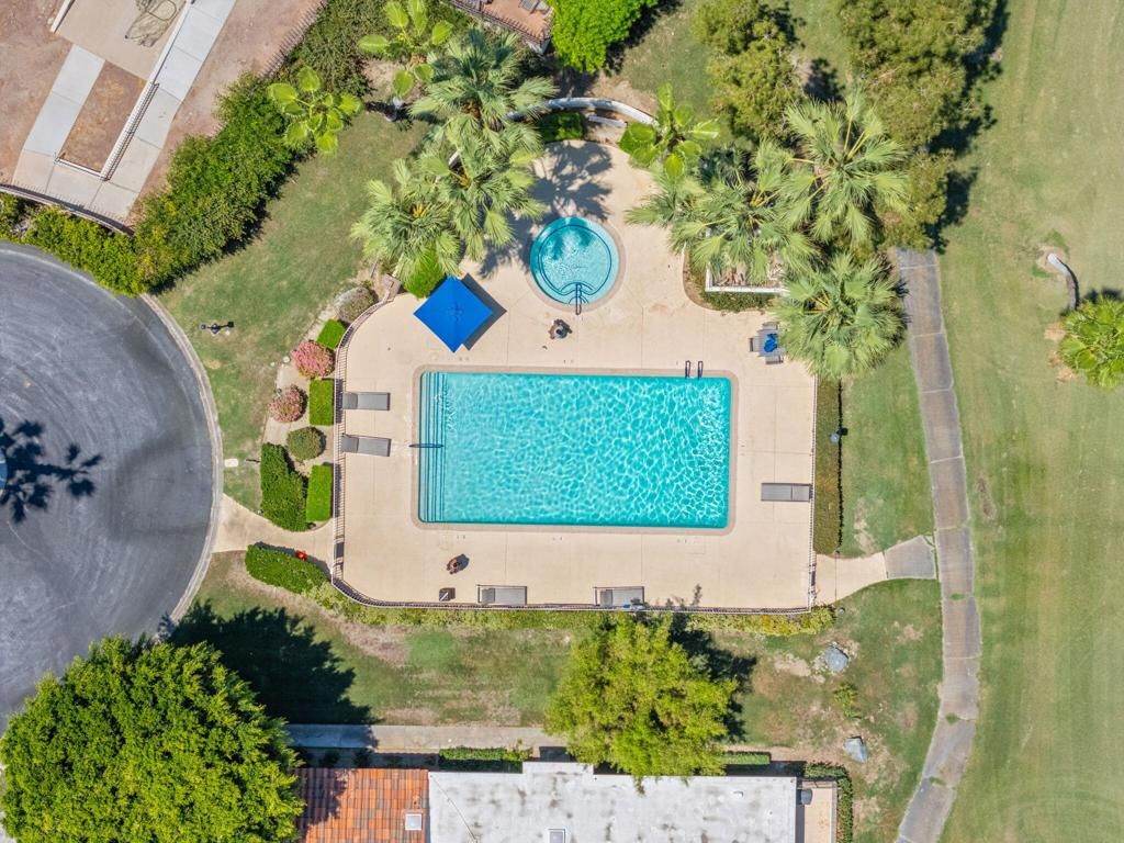 Image 43 of property listing at 85 Calle Encinitas, Rancho Mirage, CA 92270