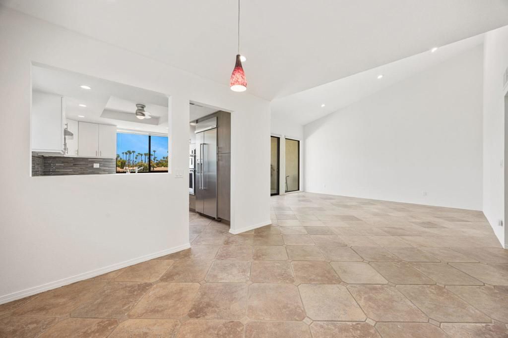 Image 6 of property listing at 85 Calle Encinitas, Rancho Mirage, CA 92270
