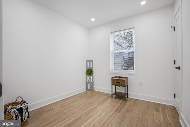 702 19TH ST NE, Washington, DC 20002