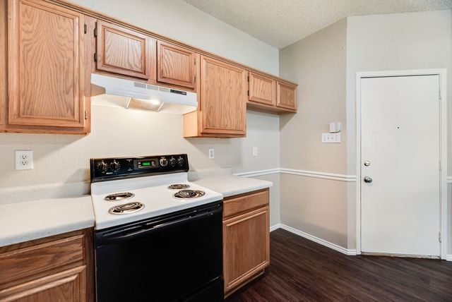 2729 Bent Brook Drive, Mesquite, TX 75181