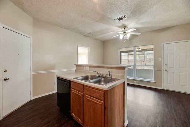2729 Bent Brook Drive, Mesquite, TX 75181