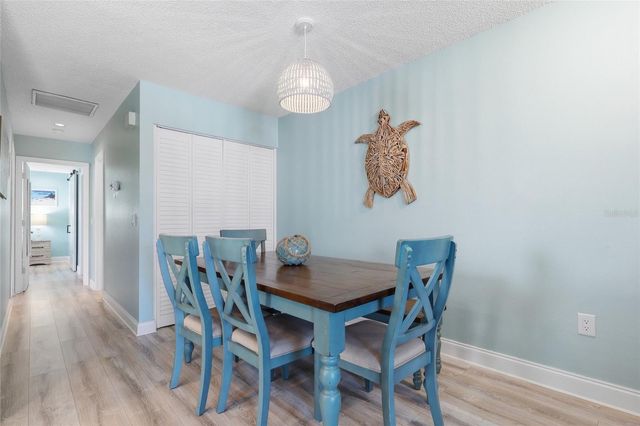 207 71ST STREET E, Holmes Beach, FL 34217