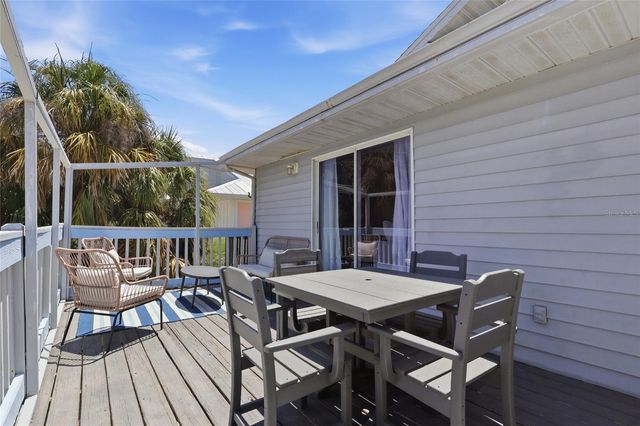 207 71ST STREET E, Holmes Beach, FL 34217