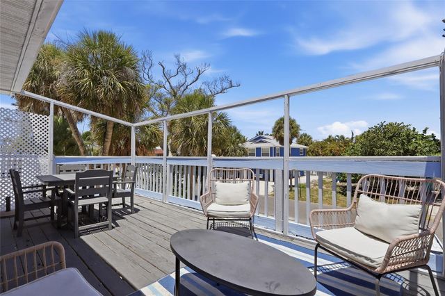 207 71ST STREET E, Holmes Beach, FL 34217