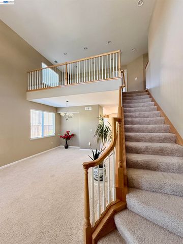 852 Meadow View Dr, Richmond, CA 94806