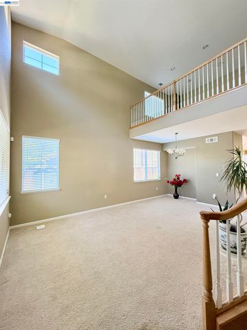 852 Meadow View Dr, Richmond, CA 94806