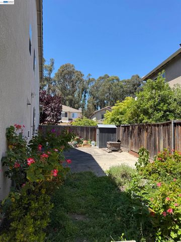 852 Meadow View Dr, Richmond, CA 94806