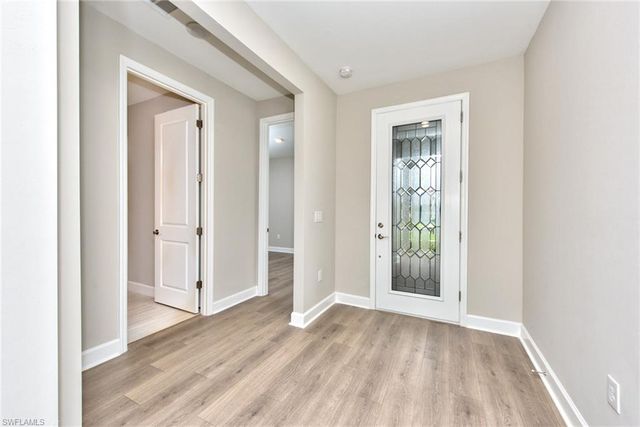 2091 Grove DR, Naples, FL 34120