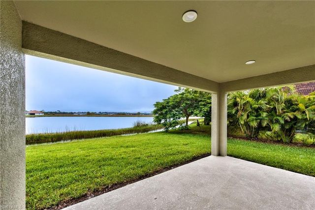 2091 Grove DR, Naples, FL 34120