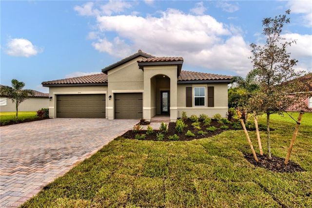 2091 Grove DR, Naples, FL 34120