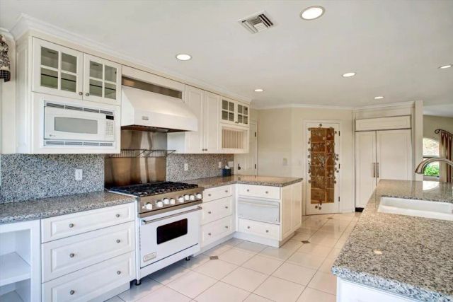 16850 Los Morros, Rancho Santa Fe, CA 92067
