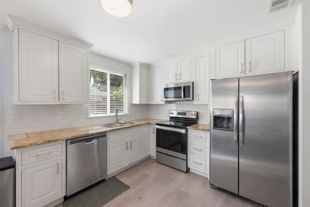 2170 Clarke Avenue, East Palo Alto, CA 94303