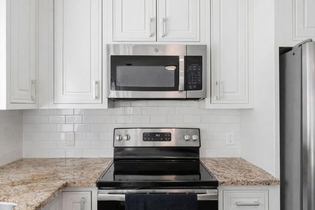 2170 Clarke Avenue, East Palo Alto, CA 94303