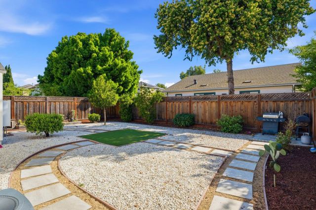 2170 Clarke Avenue, East Palo Alto, CA 94303