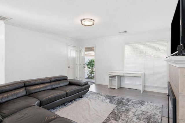 2170 Clarke Avenue, East Palo Alto, CA 94303