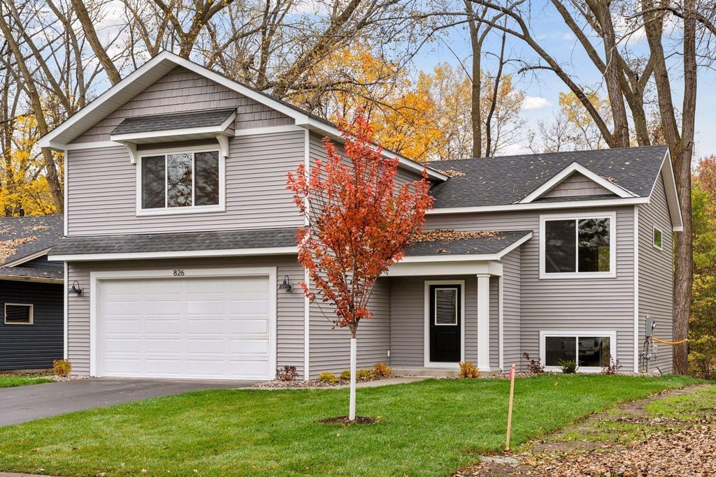 826 104th Avenue NW, Coon Rapids, MN 55433