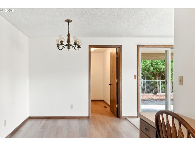 4077 PENTICTON Cir Ne, Salem, OR 97305