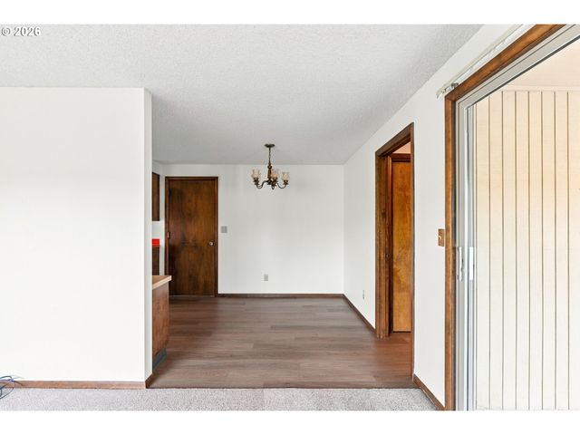 4077 PENTICTON Cir Ne, Salem, OR 97305