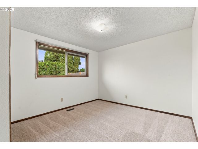 4077 PENTICTON Cir Ne, Salem, OR 97305