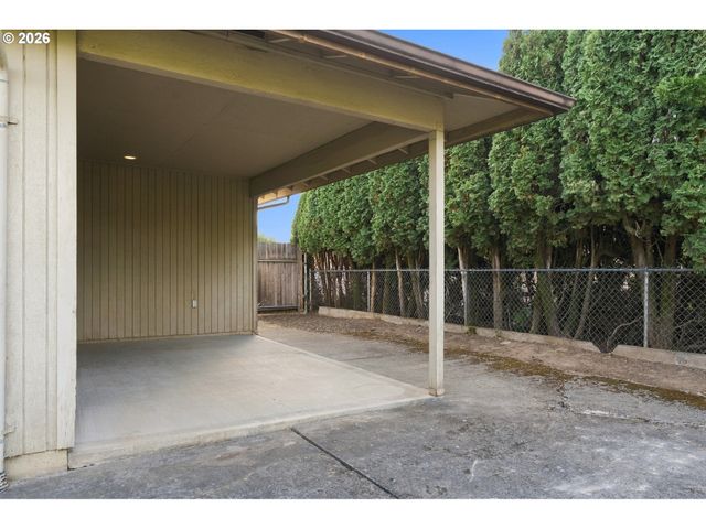 4077 PENTICTON Cir Ne, Salem, OR 97305