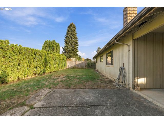 4077 PENTICTON Cir Ne, Salem, OR 97305