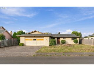 4077 PENTICTON Cir Ne, Salem, OR 97305