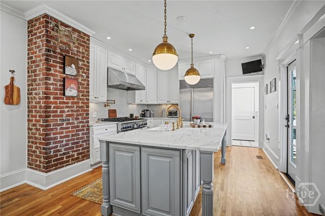 40 E 50th Street, Savannah, GA 31405