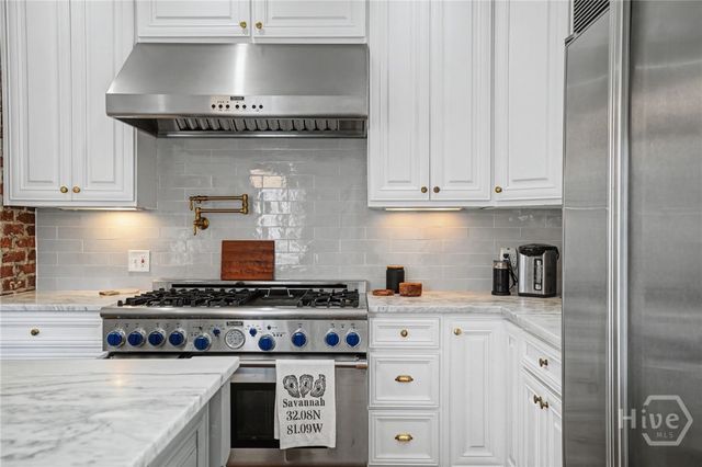 40 E 50th Street, Savannah, GA 31405