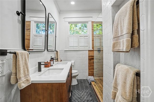 40 E 50th Street, Savannah, GA 31405